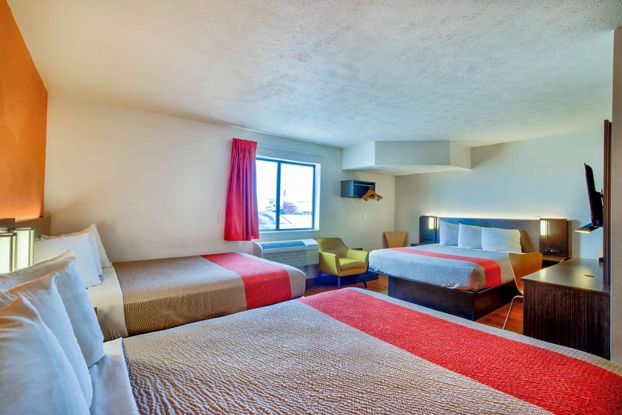 Motel 6-Percival, Ia Council Bluffs Bagian luar foto